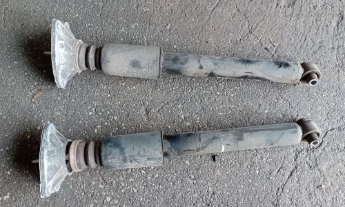 BMW F30-F31 2013 ZADNJI AMORTIZERJI