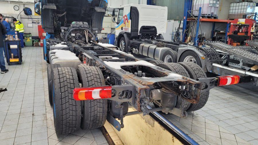 Mercedes-Benz ACTROS 1843