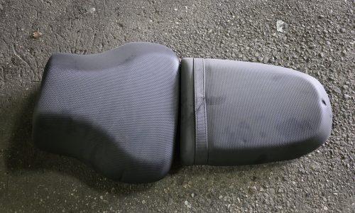 SUZUKI GSXR 600 2003 VOZNIKOV IN SOPOTNIKOV SEDEŽ