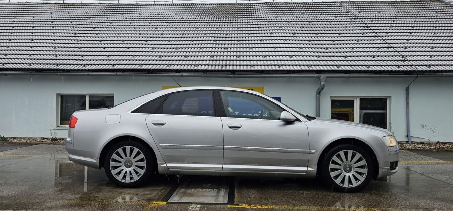 Audi A8 4.2 V8 QUATRRO TIPTRONIC