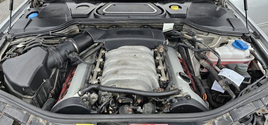 Audi A8 4.2 V8 QUATRRO TIPTRONIC